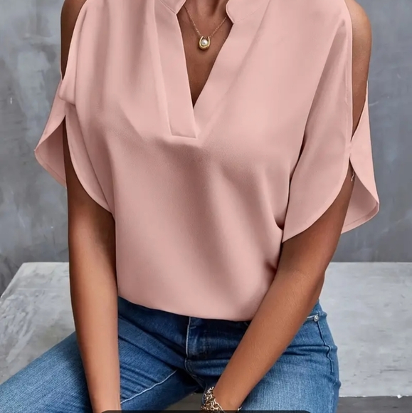 Women's Elegant Vintage Blouse with V-Neck - Durable and Opaque Top for Spring - Picture 4 of 5